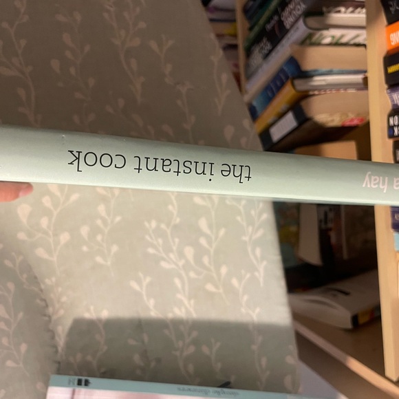 The Instant Cook by Donna Hay - Picture 2 of 4